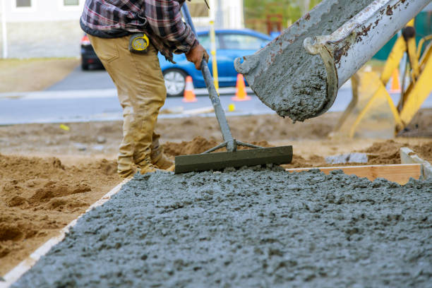 Best Concrete Walkway Installation  in Rossmoor, CA